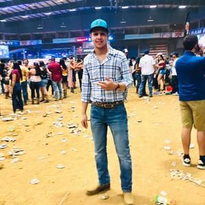 Meet your Posher, Manuel